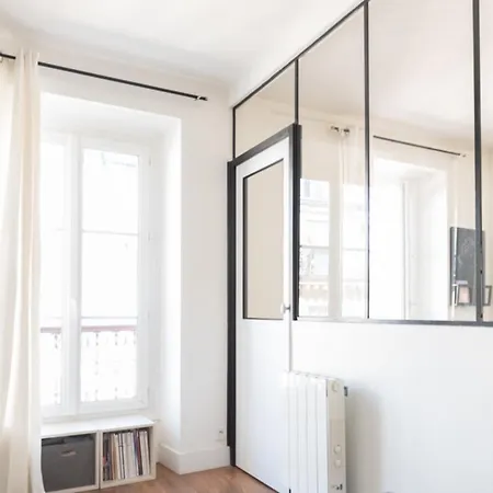 Apartament Nice And Bright Apt In The 11Th District Paris Paryż
